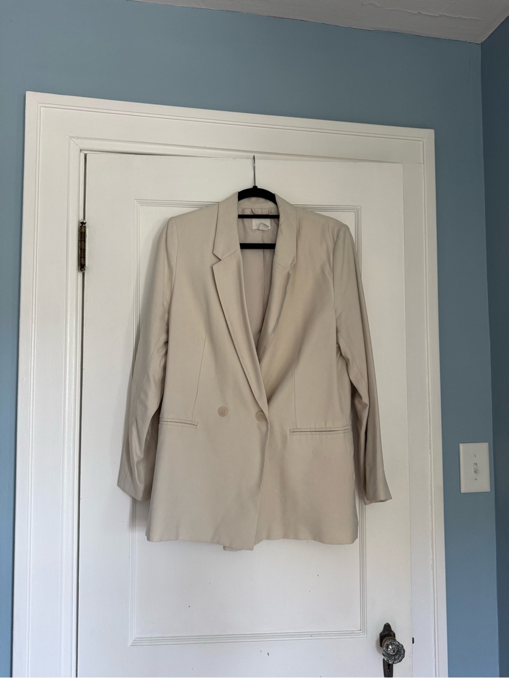 H&M linen blazer